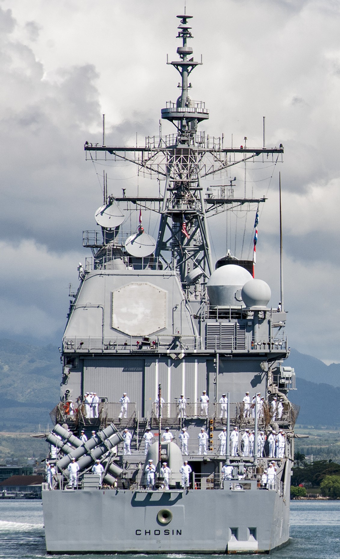 cg-65 uss chosin ticonderoga class guided missile cruiser aegis us navy pearl harbor hickam hawaii 40