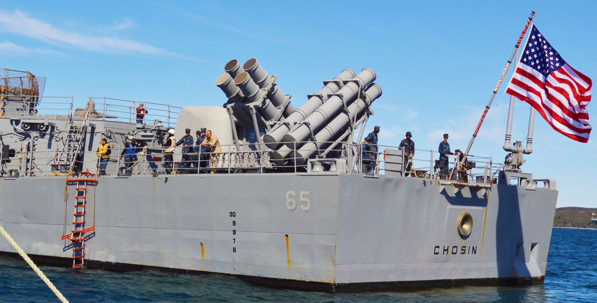 cg-65 uss chosin ticonderoga class guided missile cruiser aegis us navy sydney 45