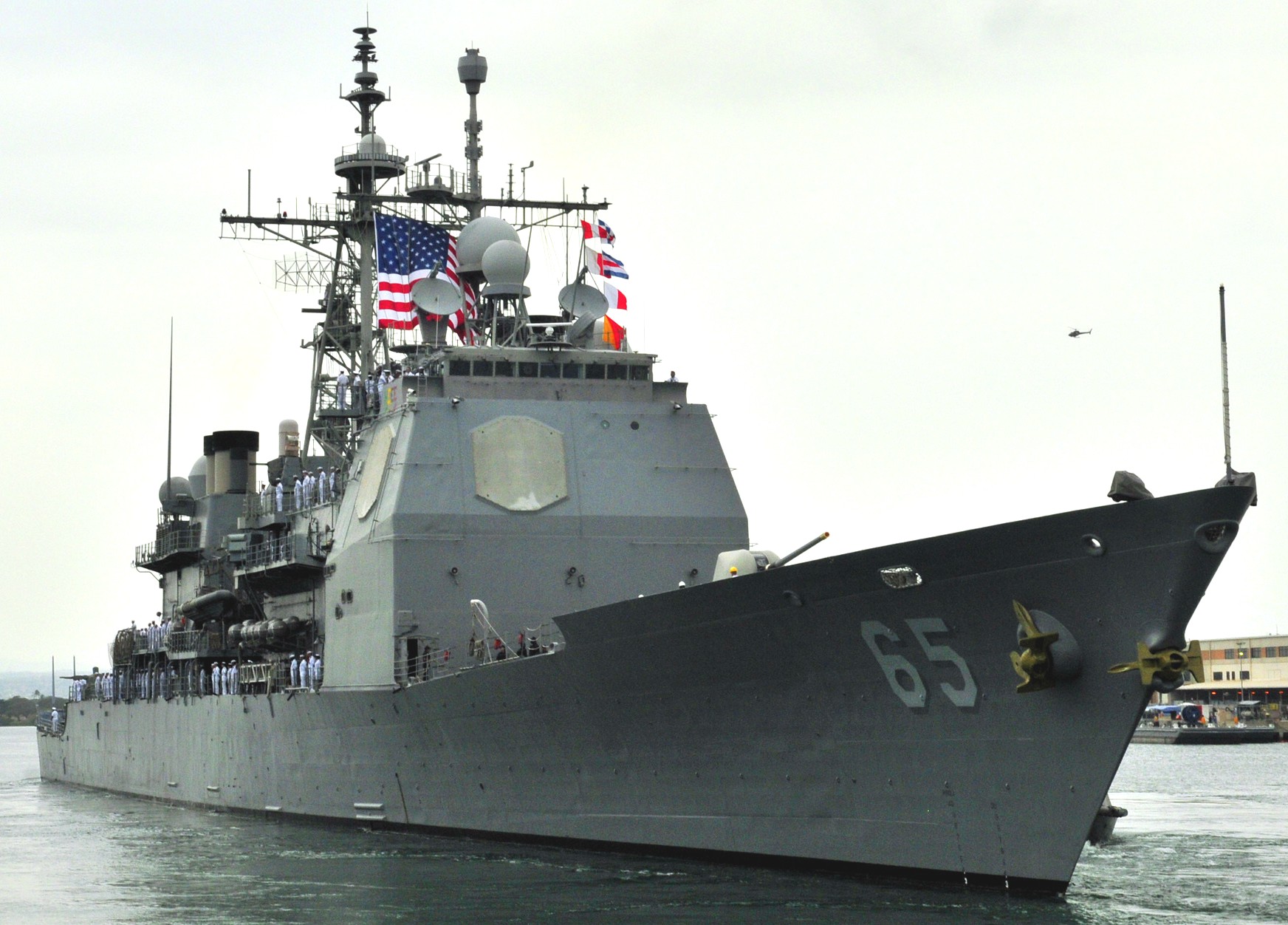 cg-65 uss chosin ticonderoga class guided missile cruiser aegis us navy joint base pearl harbor-hickam hawaii 72