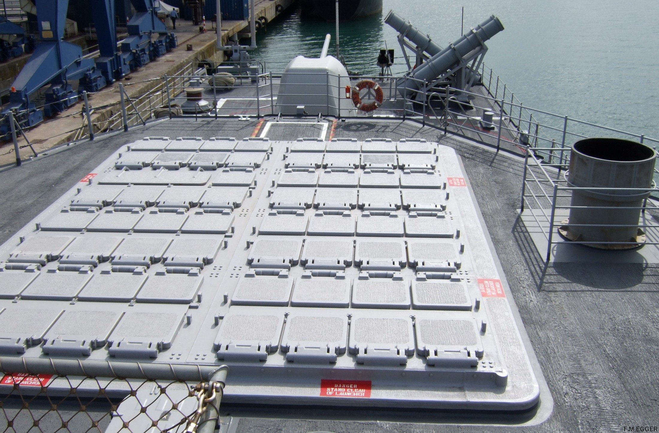 uss vicksburg cg-69 guided missile cruiser us navy koper slovenia 2009 09 mk-41 vertical launching system vls