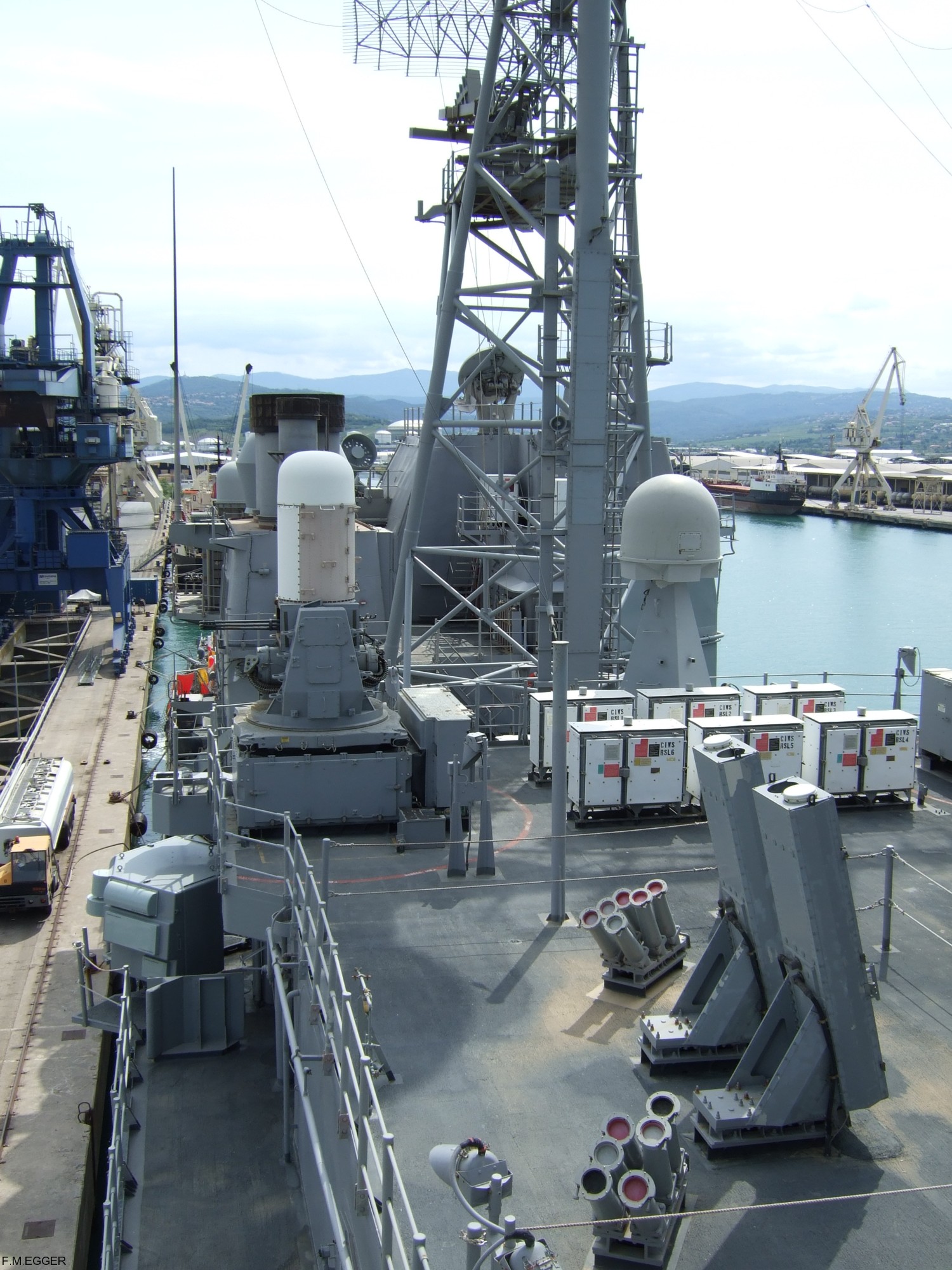 uss vicksburg cg-69 guided missile cruiser us navy koper slovenia 2009 23