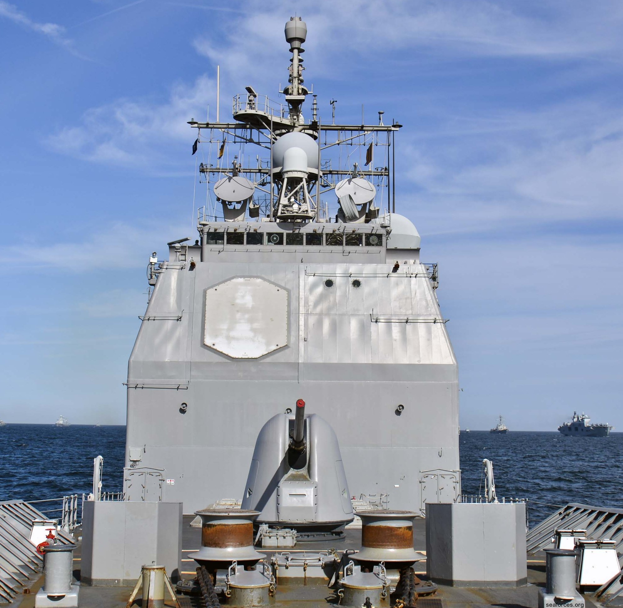 cg-69 uss vicksburg ticonderoga class guided missile cruiser us navy 02 baltic sea