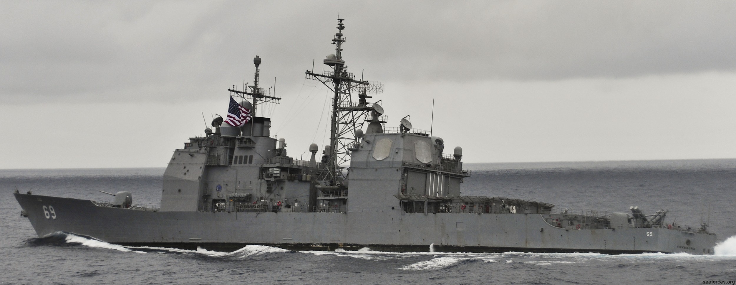 cg-69 uss vicksburg ticonderoga class guided missile cruiser us navy 22