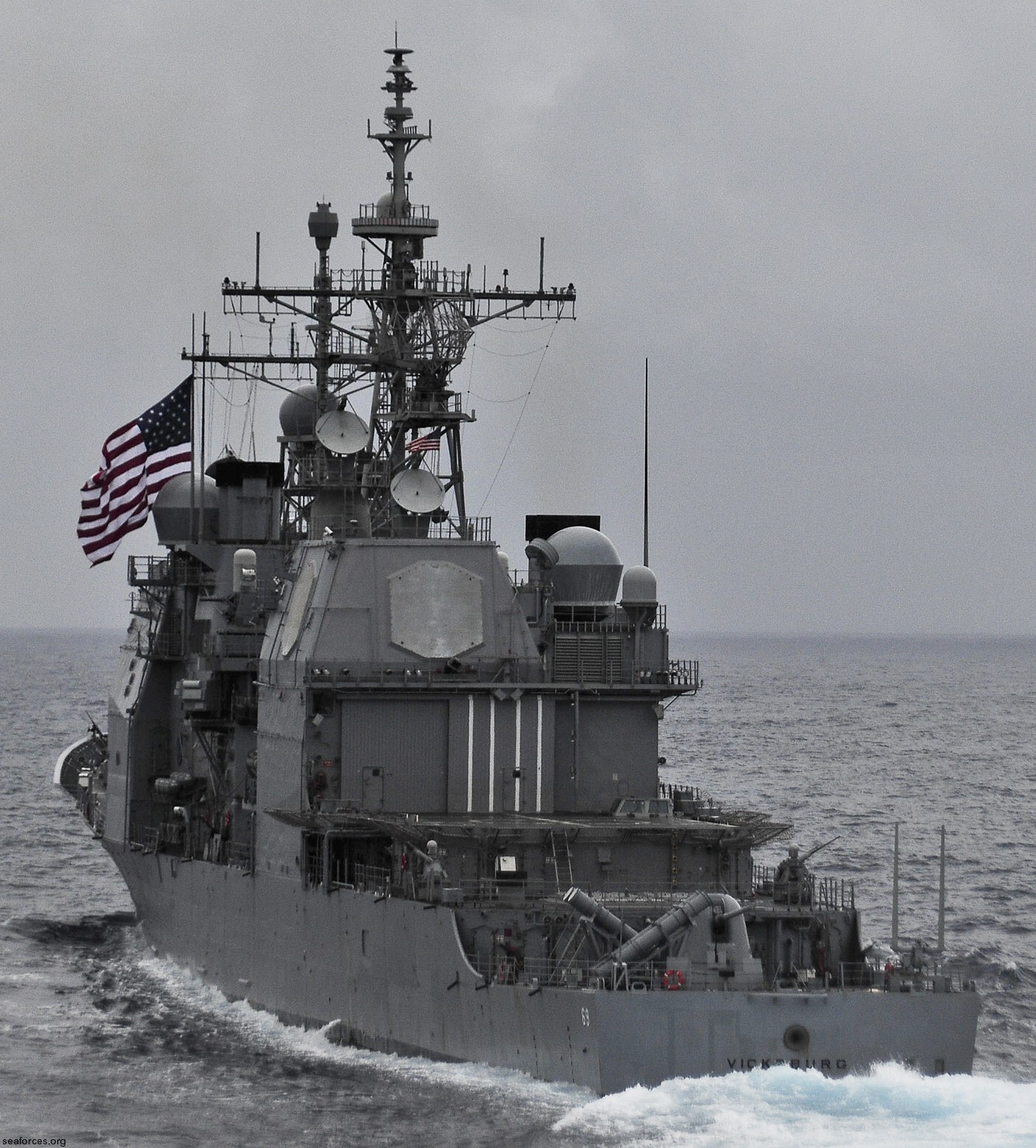 STICKER USN US NAVY CG 69 USS VICKSBURG 
