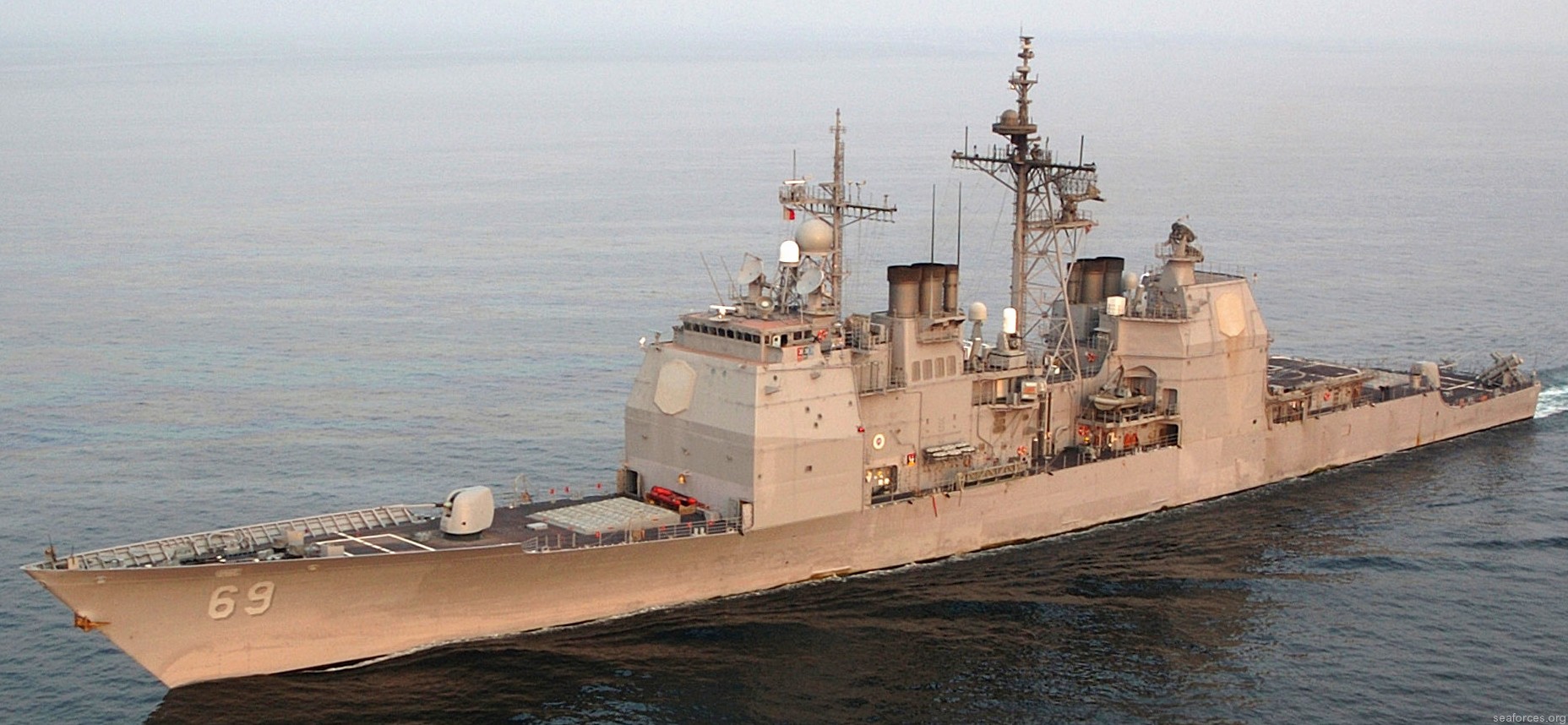 cg-69 uss vicksburg ticonderoga class guided missile cruiser us navy 38