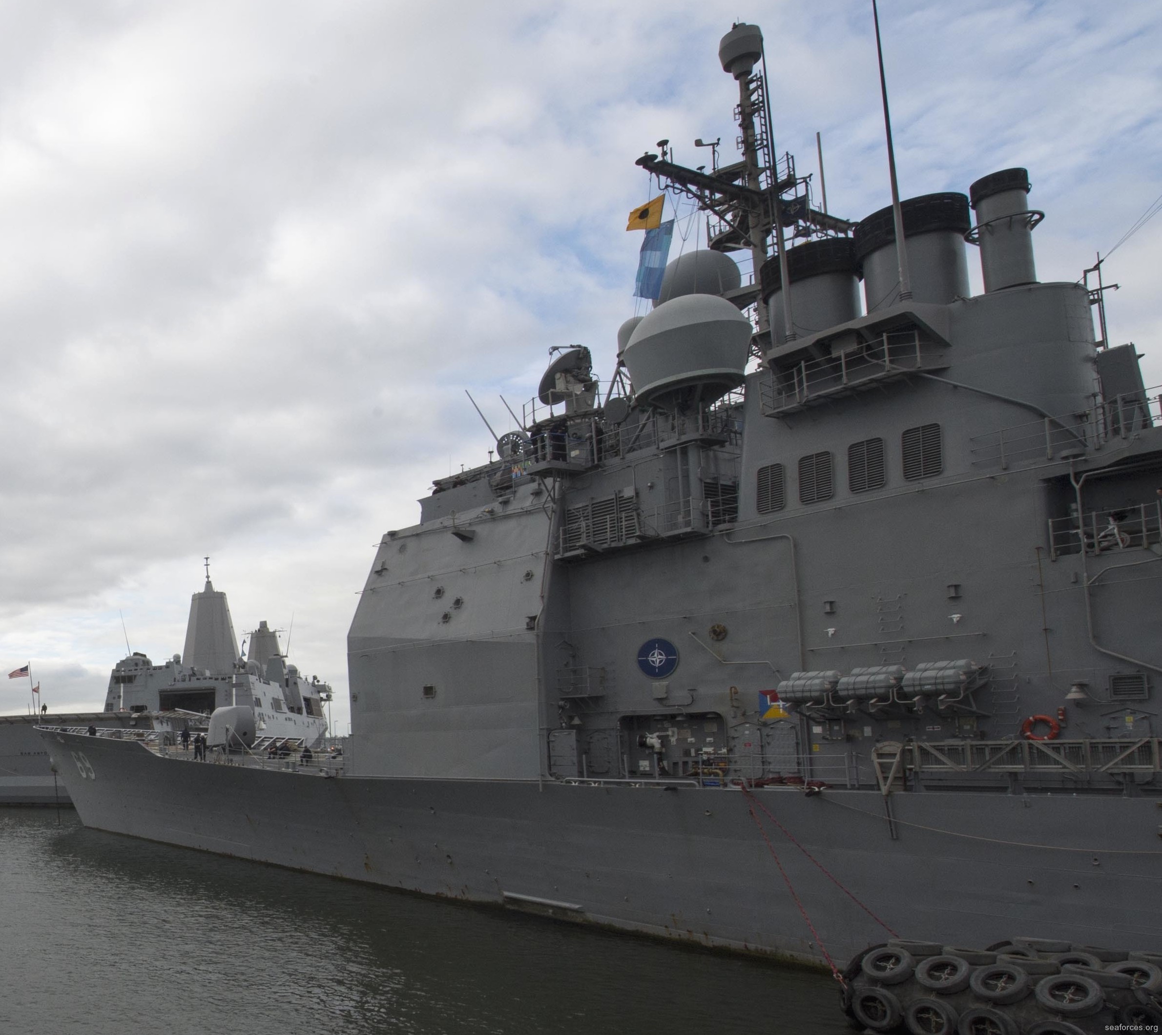 cg-69 uss vicksburg ticonderoga class guided missile cruiser us navy 46 kiel germany