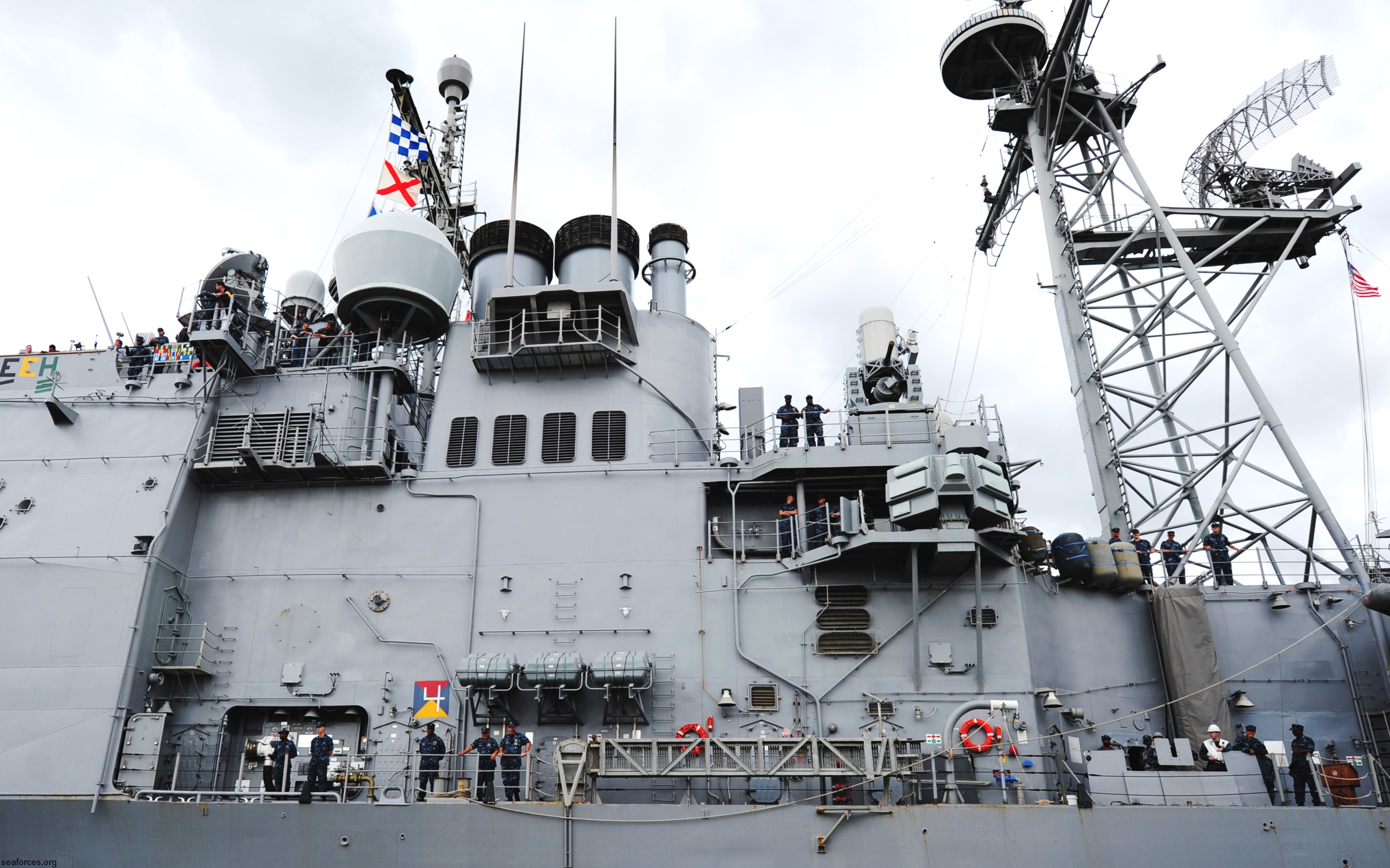 cg-69 uss vicksburg ticonderoga class guided missile cruiser us navy 51