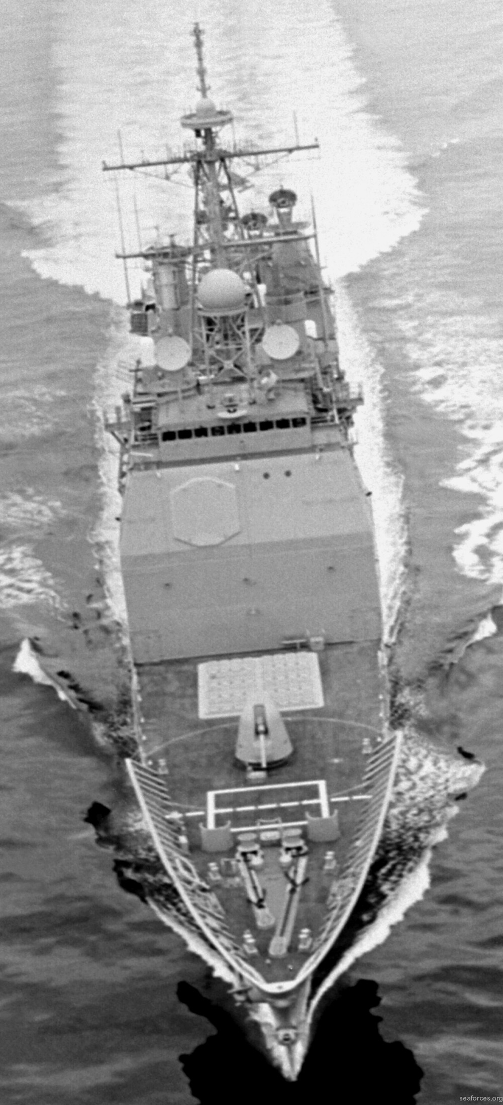 cg-69 uss vicksburg ticonderoga class guided missile cruiser us navy 55