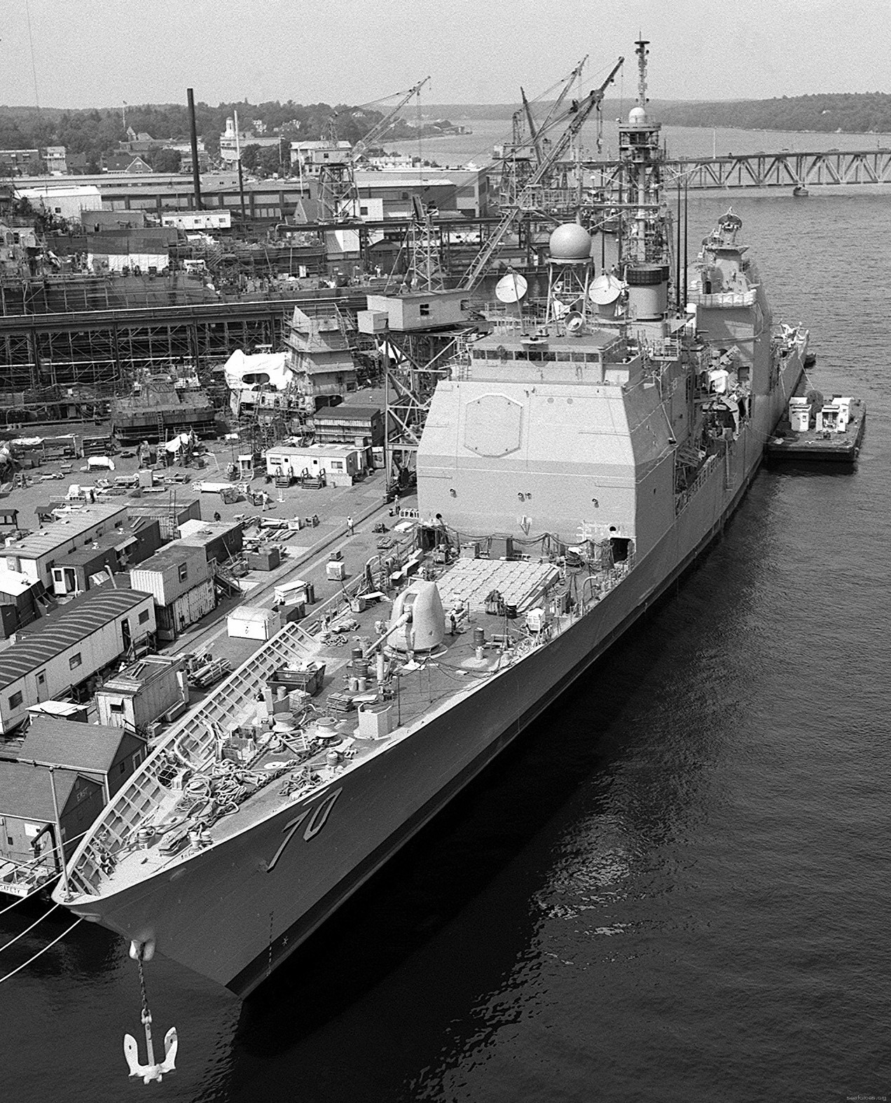 cg-70 uss lake erie ticonderoga class guided missile cruiser navy 114 bath iron works maine
