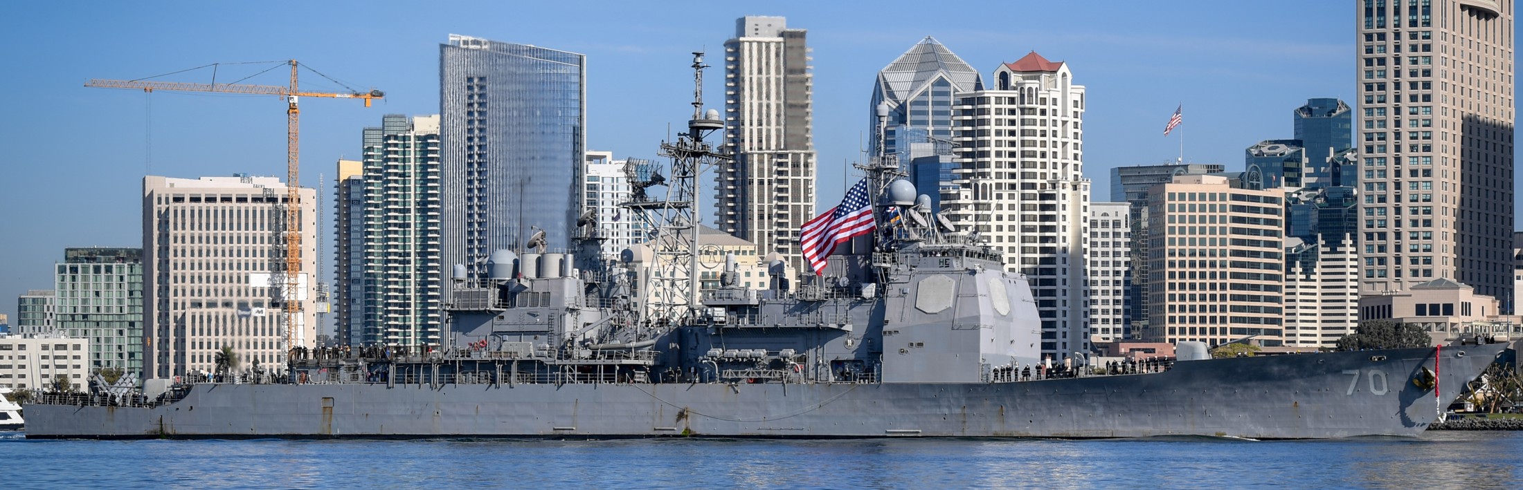 cg-70 uss lake erie ticonderoga class guided missile cruiser us navy returning san diego california 128