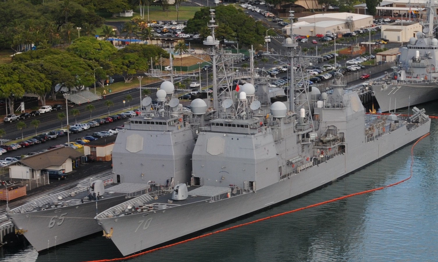 uss lake erie cg-70 ticonderoga class guided missile cruiser us navy pearl harbor rimpac 2010 134