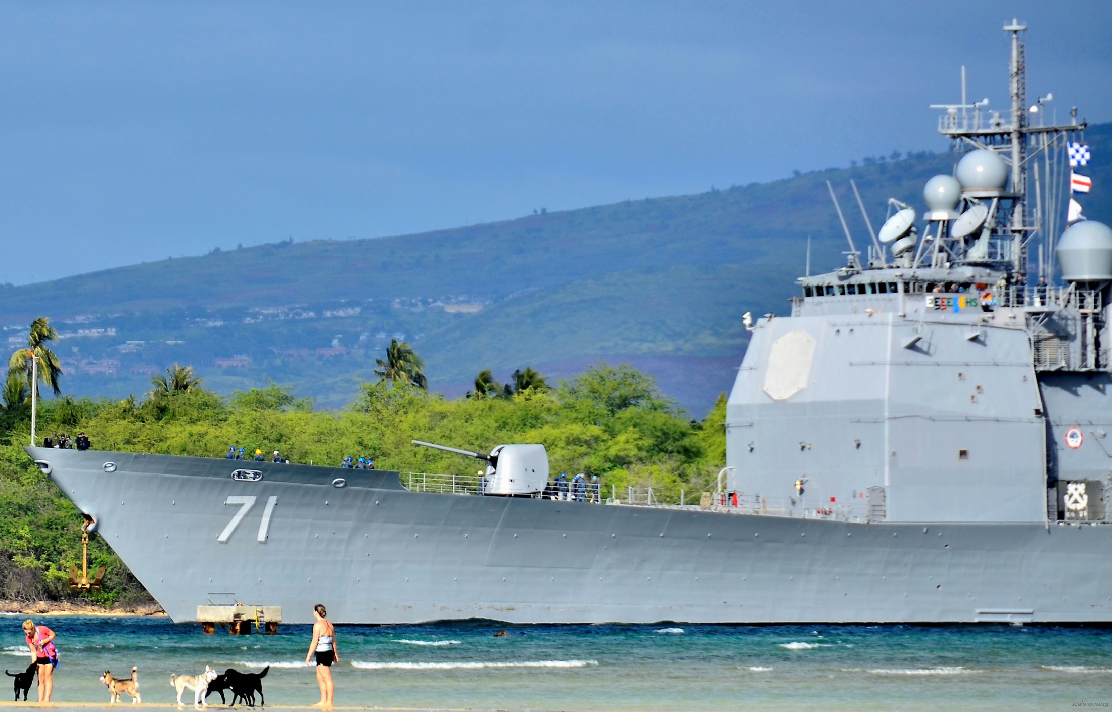 cg-71 uss cape st. george ticonderoga class guided missile cruiser us navy 20 pearl harbor hawaii 2014