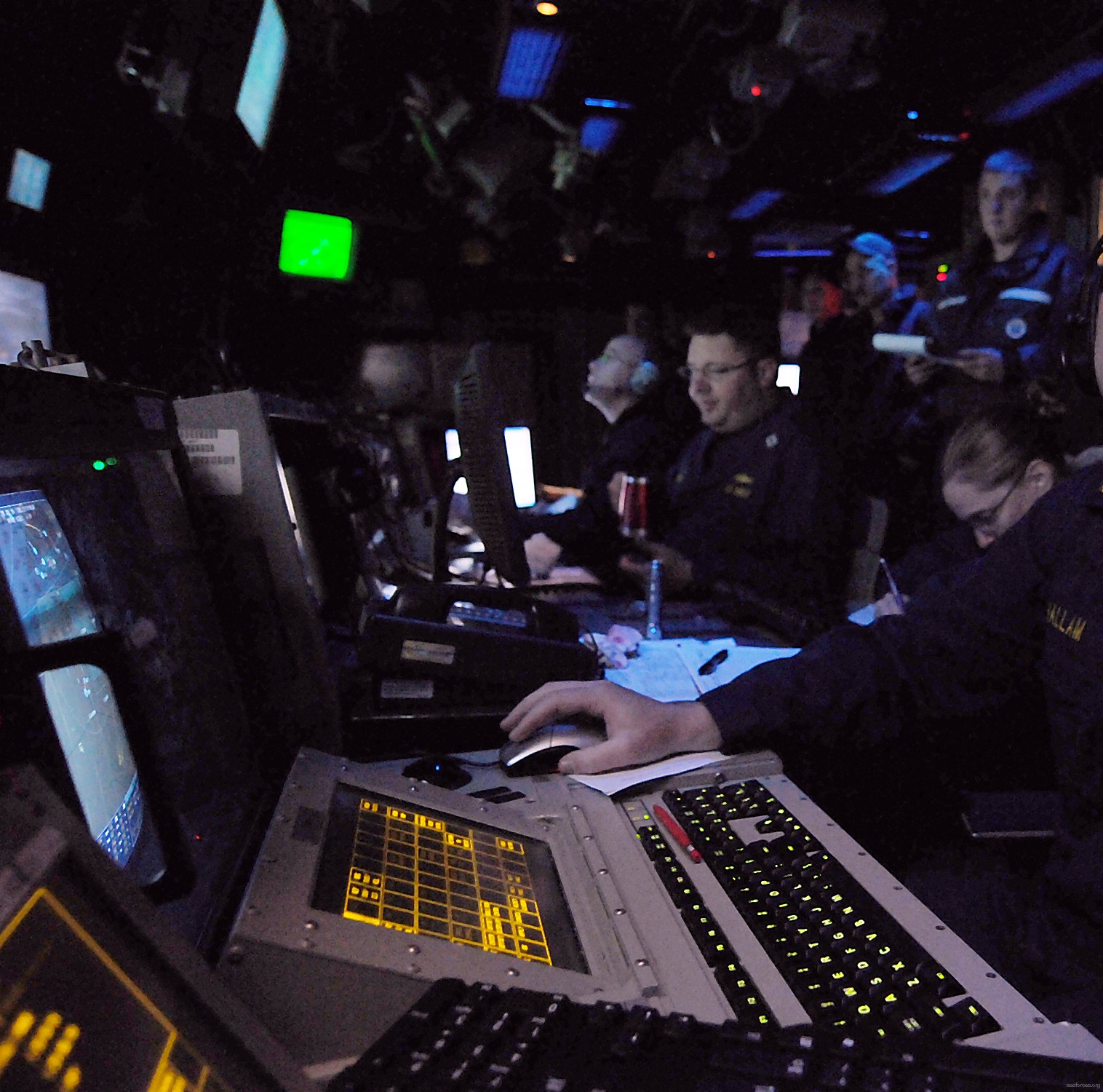 cg-71 uss cape st. george ticonderoga class guided missile cruiser us navy 55 combat information center cic