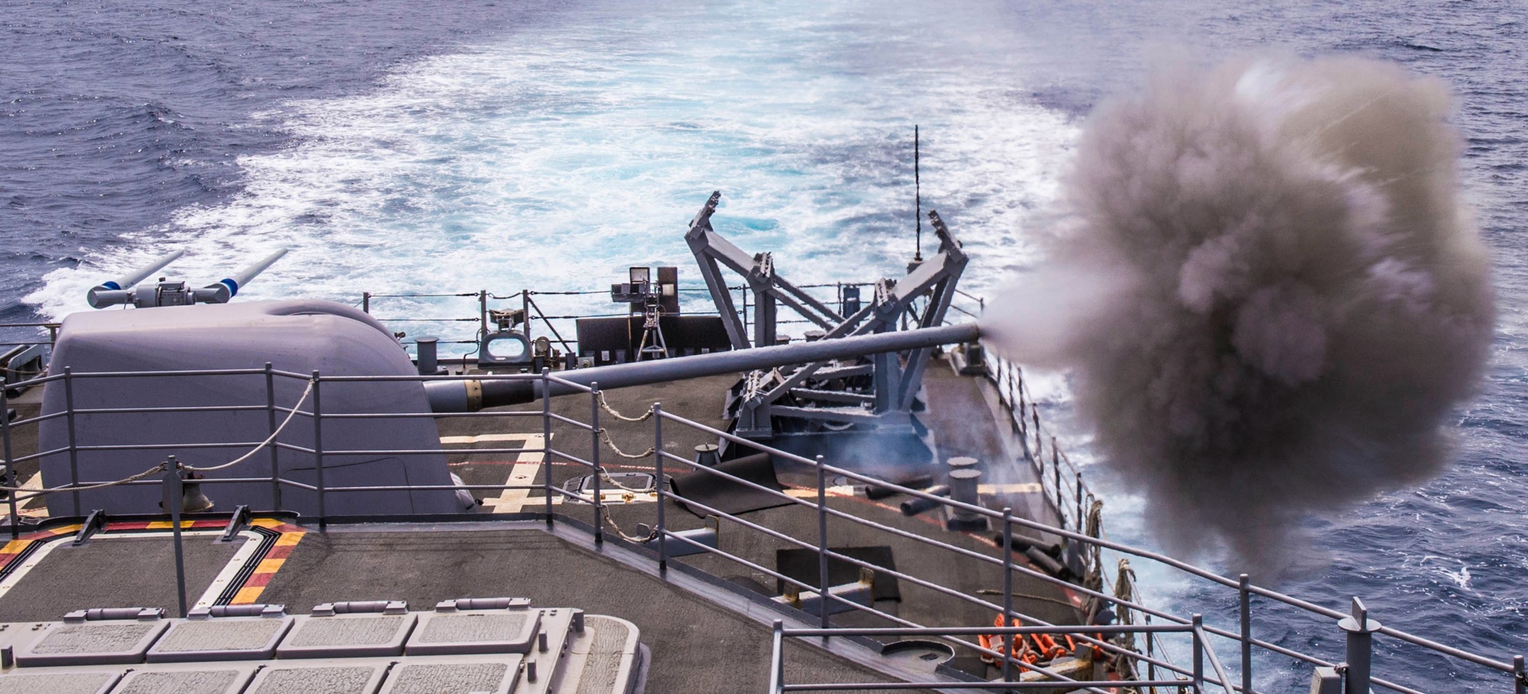 cg-73 uss port royal ticonderoga class guided missile cruiser navy 04 mk-45 gun fire