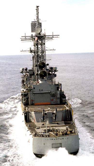 USS Truxtun CGN 35 - Pacific Ocean 1989