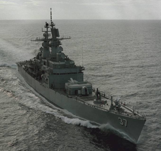 USS South Carolina CGN 37 - California class guided missile cruiser