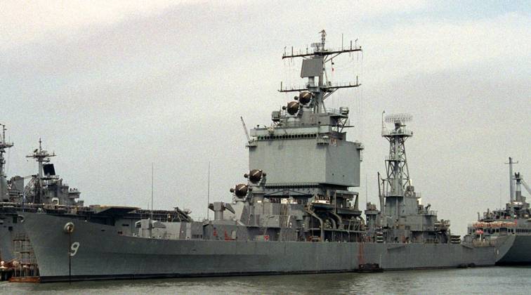 USS Long Beach CGN 9 guided missile cruiser - Norfolk, Virginia 1994