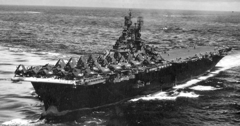 cv-10 uss yorktown essex class aircraft carrier us navy 1945