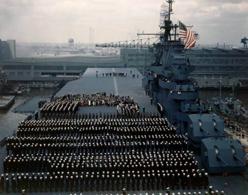 cv-10 uss yorktown commissioning ceremony 1943