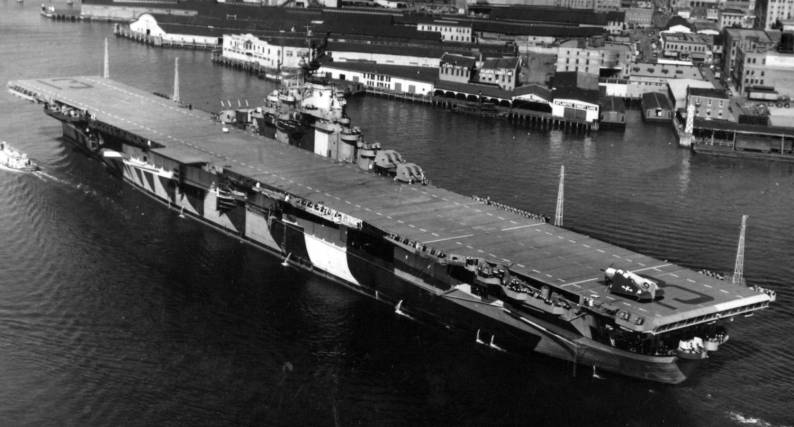 cv-13 uss franklin essex class aircraft carrier 1944