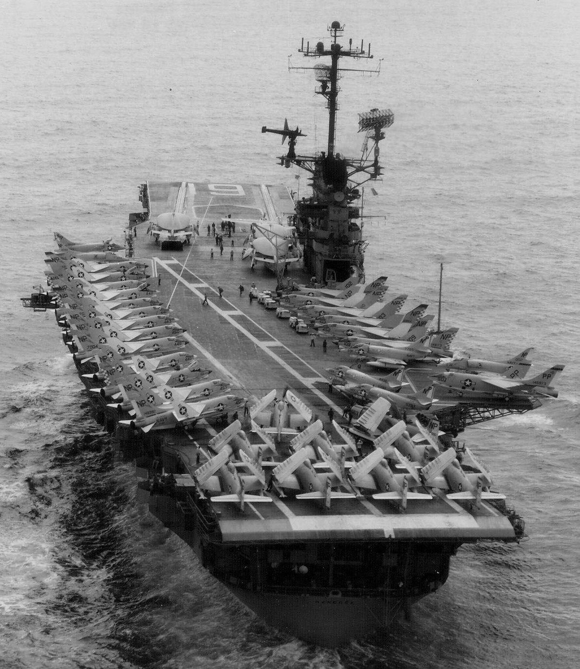 cva-19 uss hancock cv essex class aircraft carrier air wing cvw-21 us navy 17a south china sea