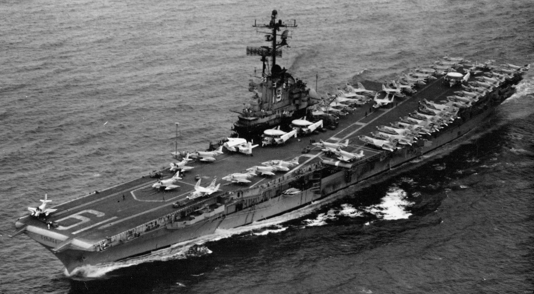 cva-19 uss hancock cv essex class aircraft carrier air wing cvw-21 us navy 21b off hawaii