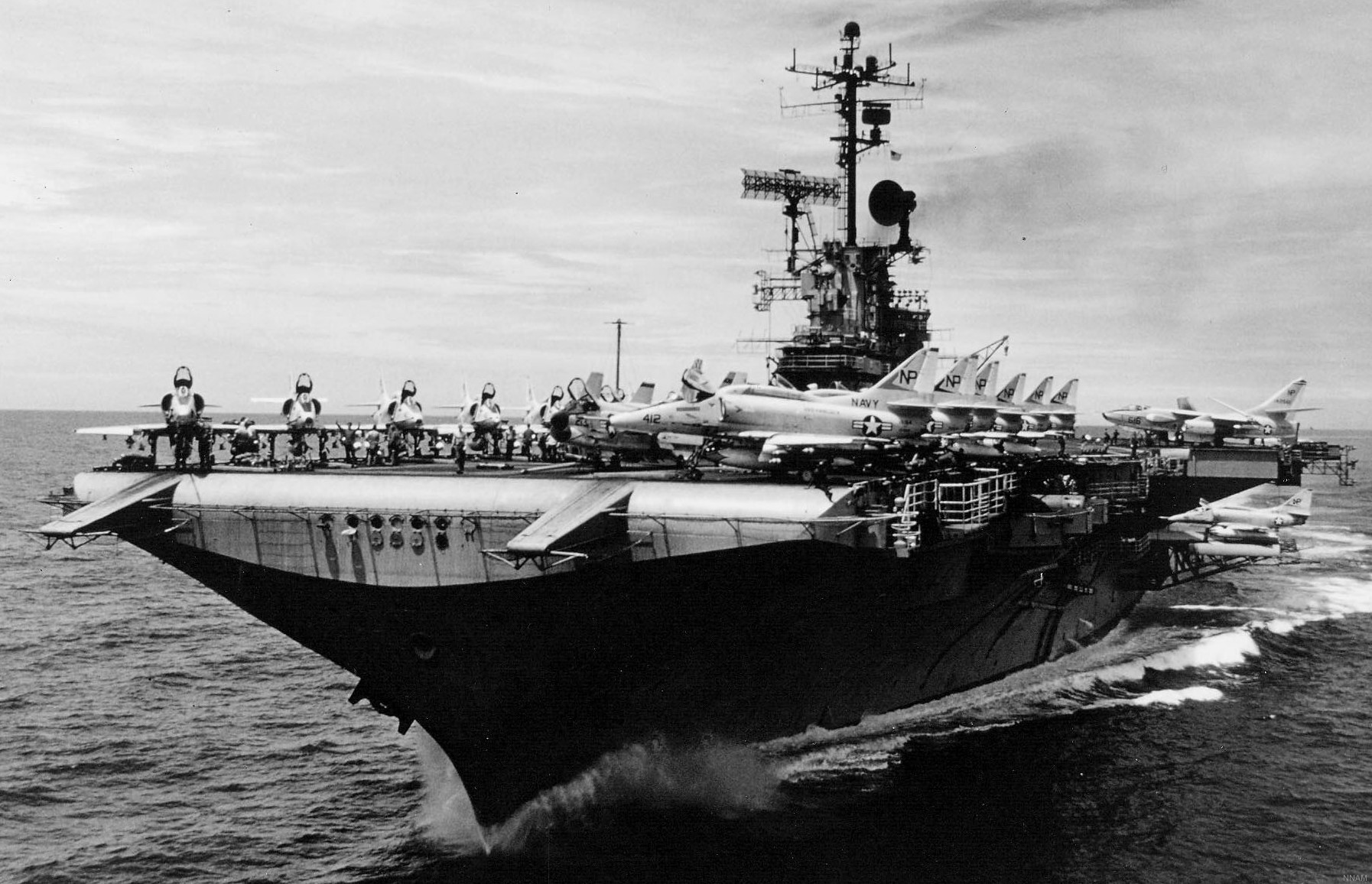 cva-19 uss hancock cv essex class aircraft carrier air wing cvw-21 us navy 34a gulf of tonkin