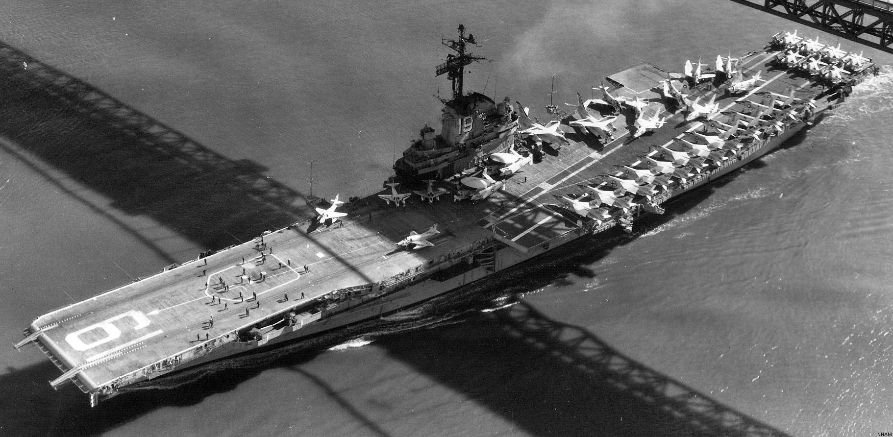 cva-19 uss hancock cv essex class aircraft carrier air group cvg-21 us navy 81 san francisco