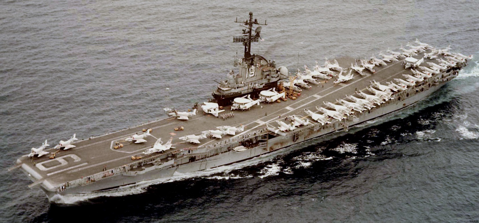 cva-19 uss hancock essex class aircraft carrier us navy bethlehem steel quincy cvg cvw 96x
