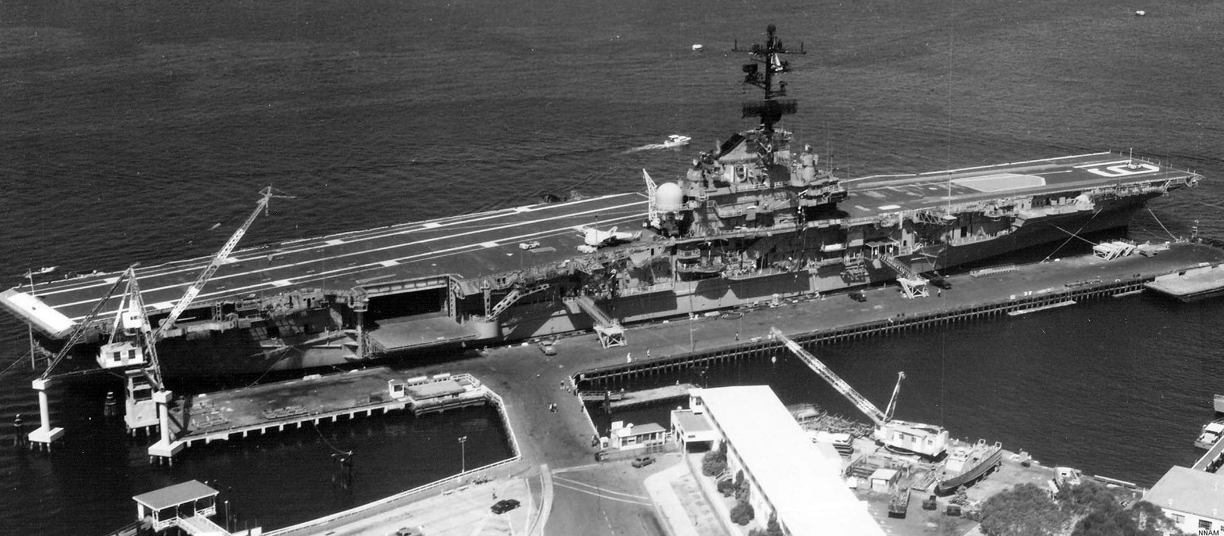 cva-19 uss hancock cv essex class aircraft carrier nas north island 97