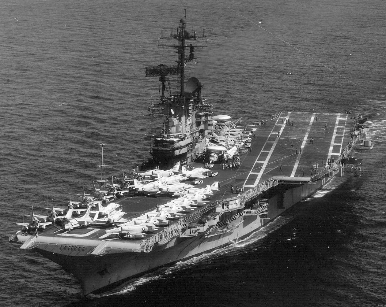 cva-19 uss hancock cv essex class aircraft carrier air wing cvw-21 us navy 110 south china sea vietnam war
