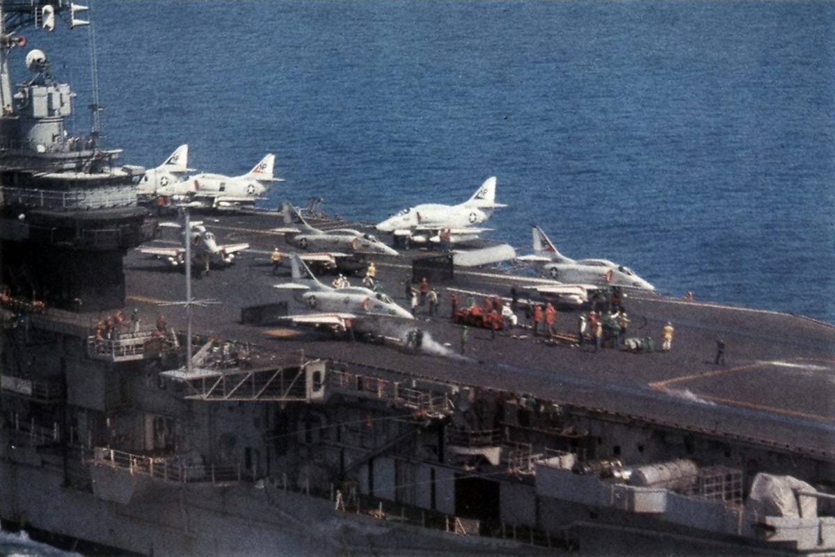 cva-19 uss hancock cv essex class aircraft carrier air wing cvw-21 us navy 117 vietnam war
