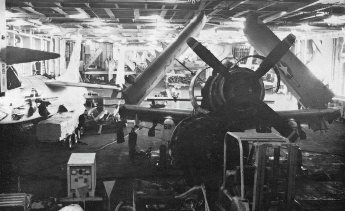 cva-19 uss hancock cv essex class aircraft carrier air wing cvw-21 us navy 120