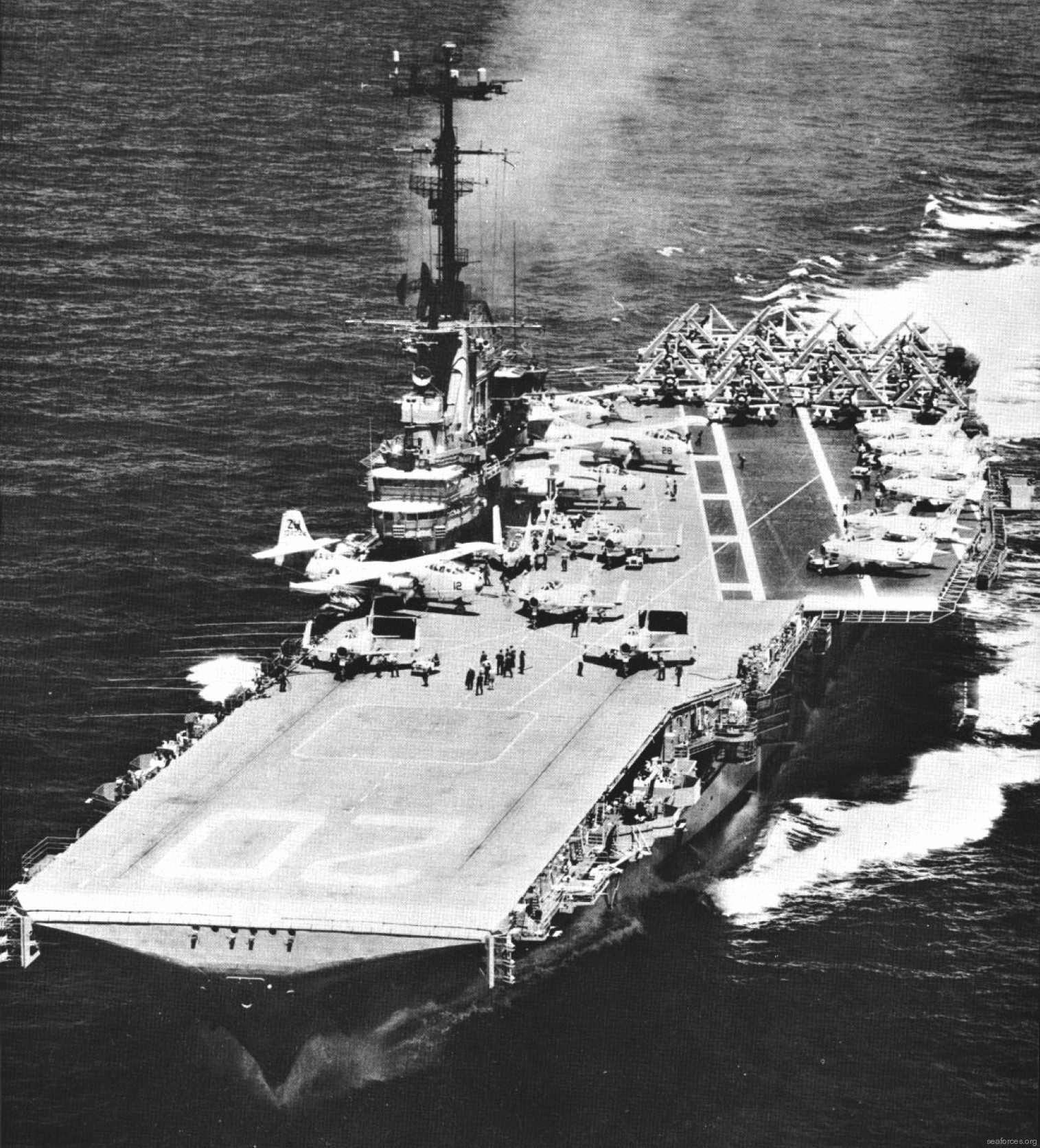 cva-20 uss bennington essex class aircraft carrier navy 07 air task group atg-1