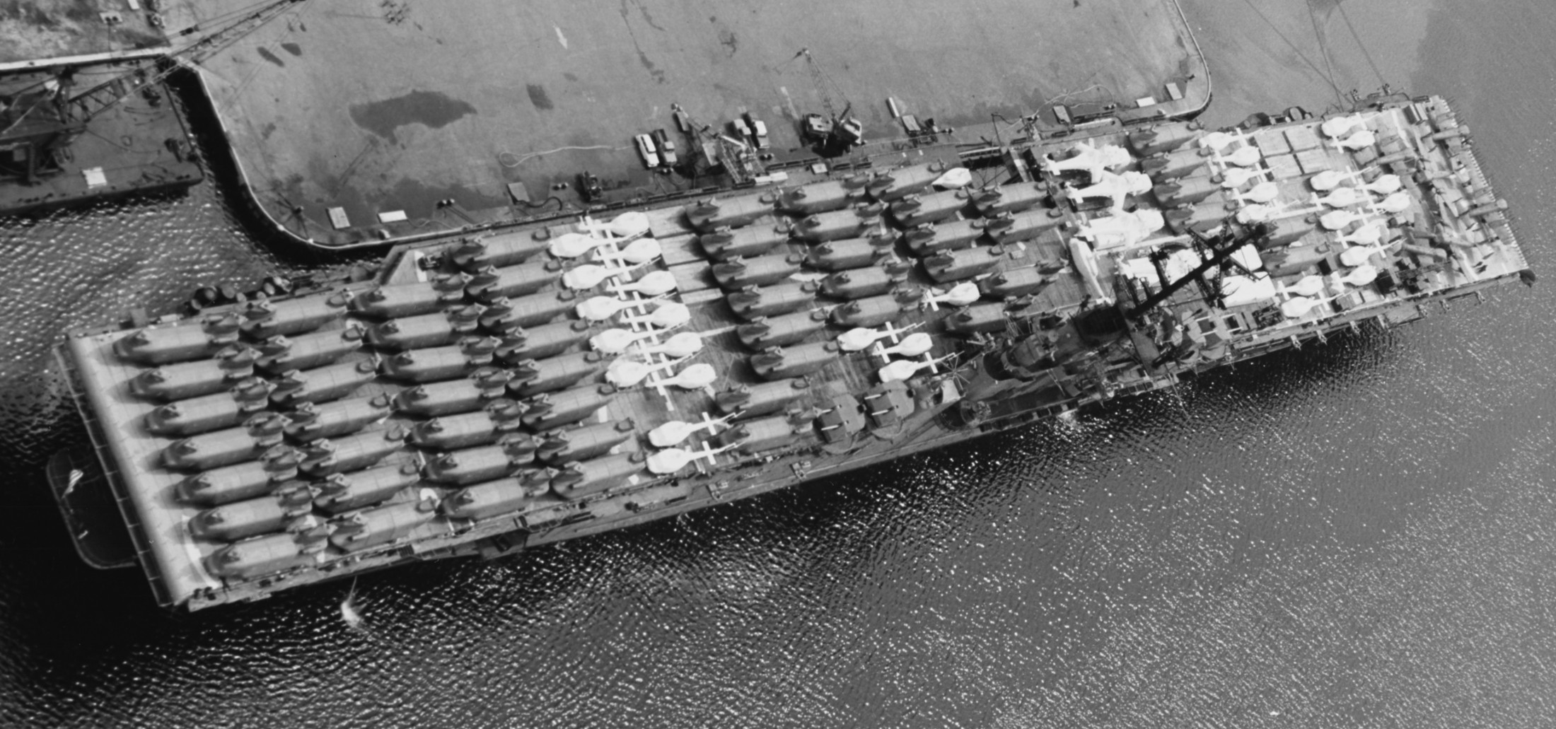 lph-4 uss boxer landing platform helicopter amphibious assault ship us navy 47 mayport florida