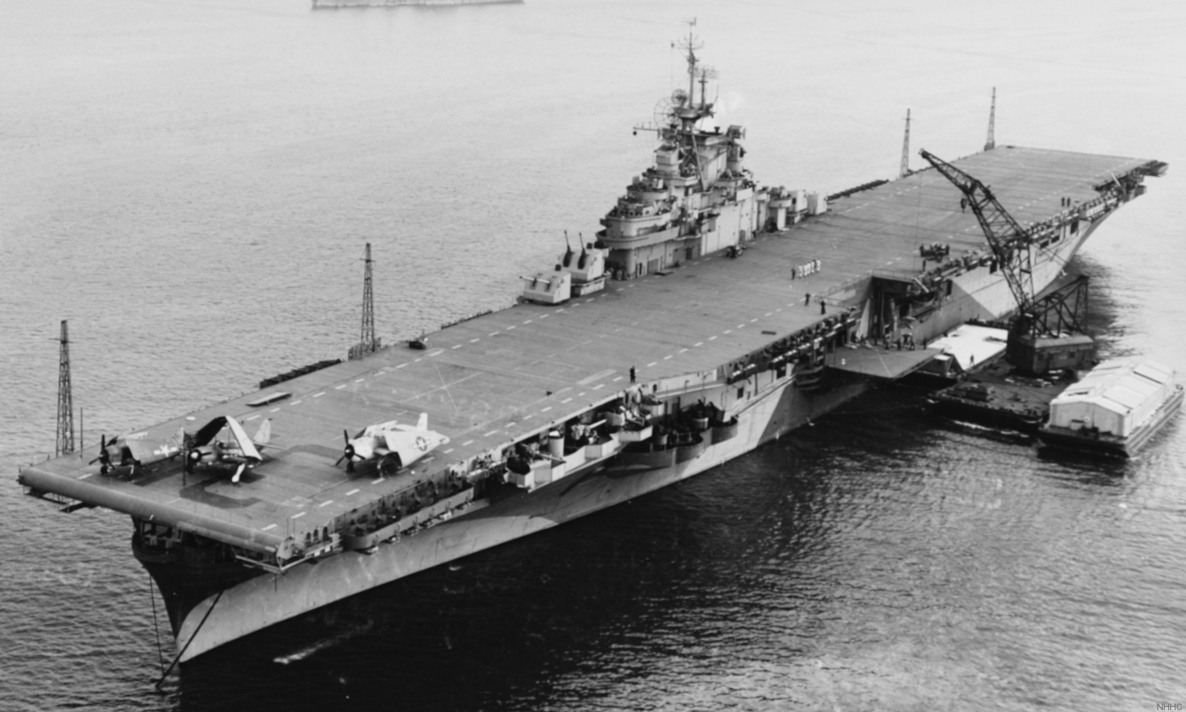 cv-31 uss bon homme richard essex class aircraft carrier 04