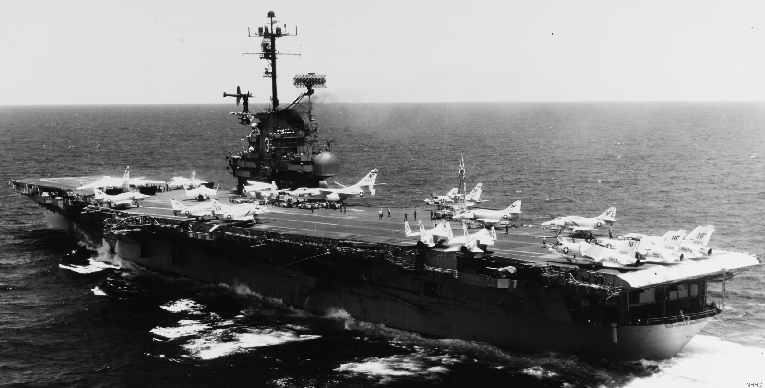 cva-31 uss bon homme richard essex class aircraft carrier air wing cvw-5 05