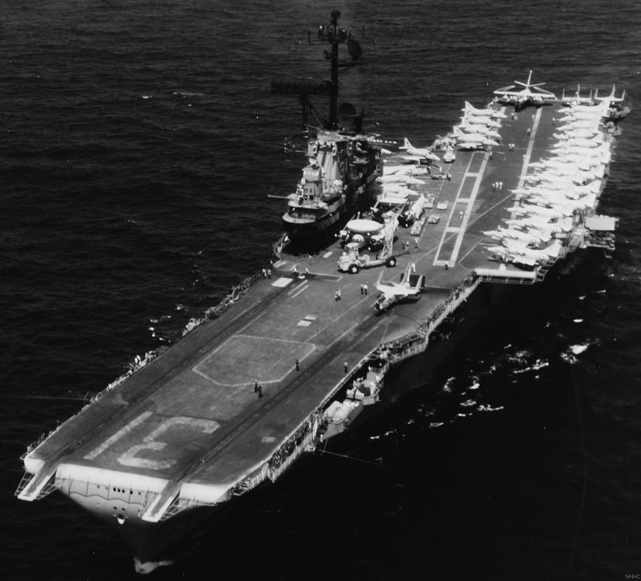 cva-31 uss bon homme richard essex class aircraft carrier air wing cvw-5 06 vietnam war 1969