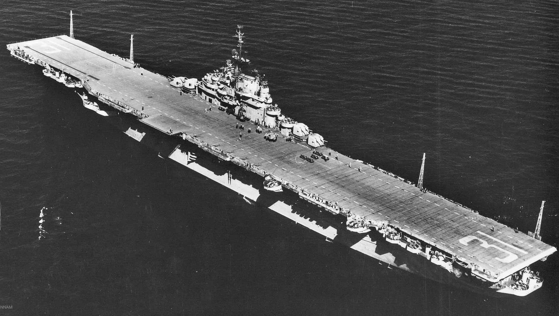 cv-31 uss bon homme richard essex class aircraft carrier 19