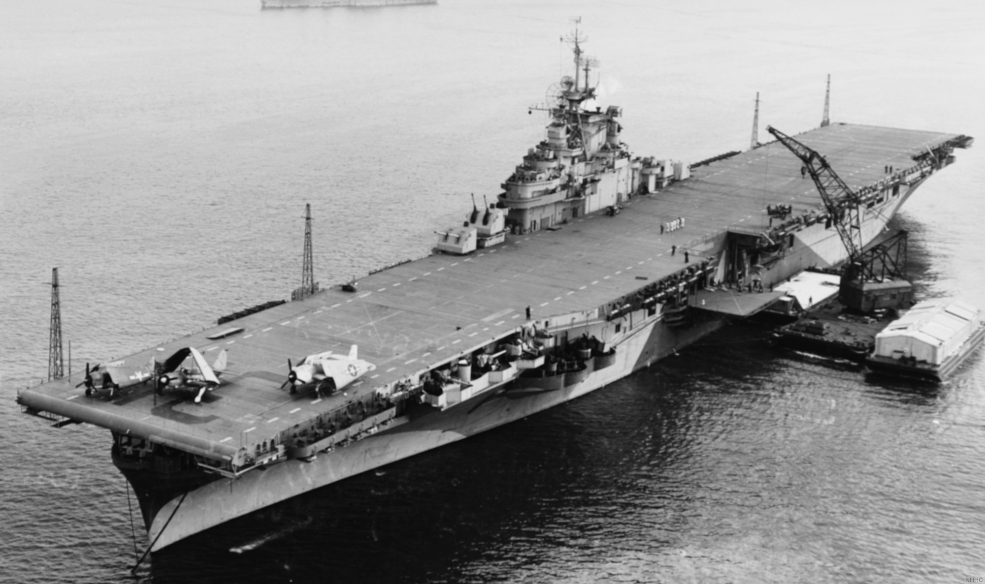 cv-31 uss bon homme richard essex class aircraft carrier 25a