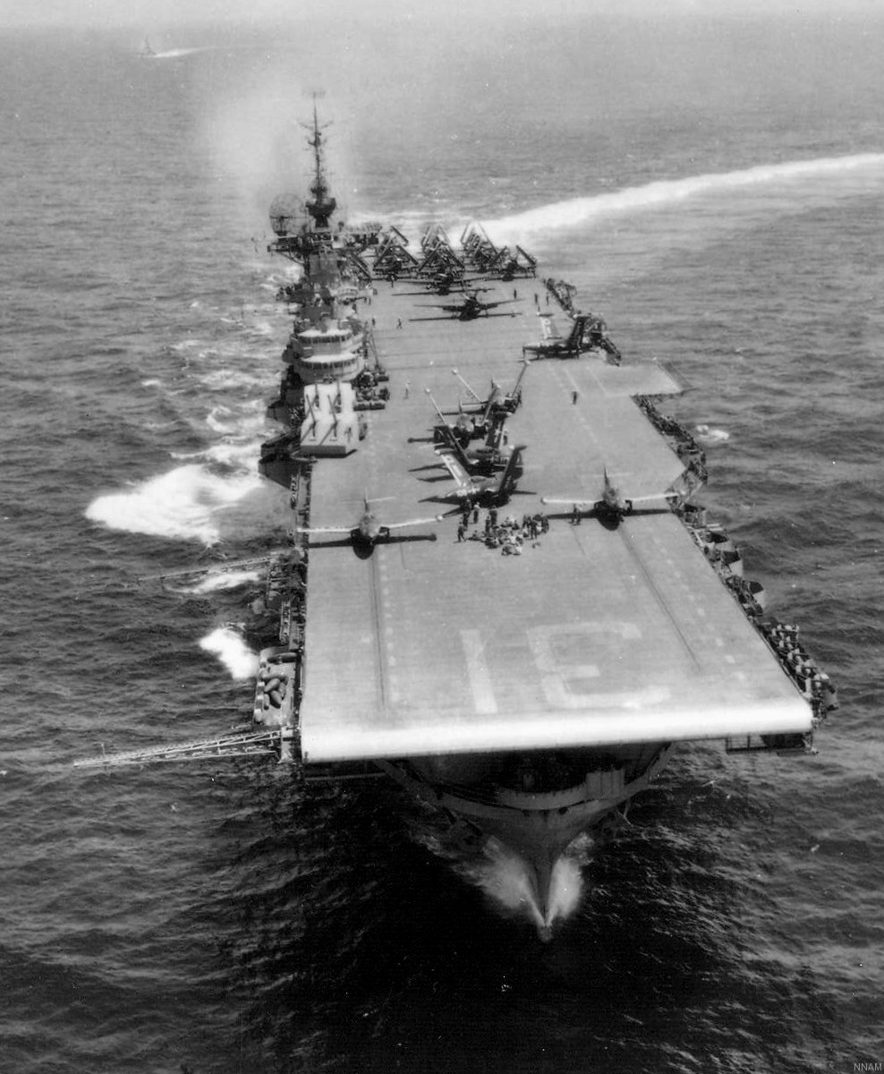 cv-31 uss bon homme richard essex class aircraft carrier 28