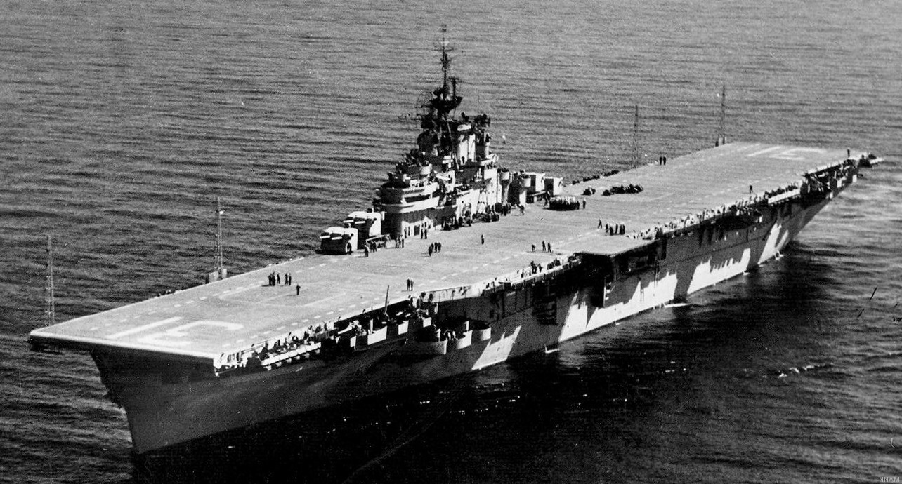 cv-31 uss bon homme richard essex class aircraft carrier 38