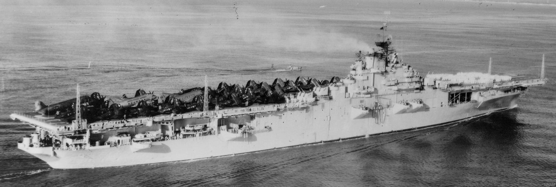 cva-31 uss bon homme richard essex class aircraft carrier 39