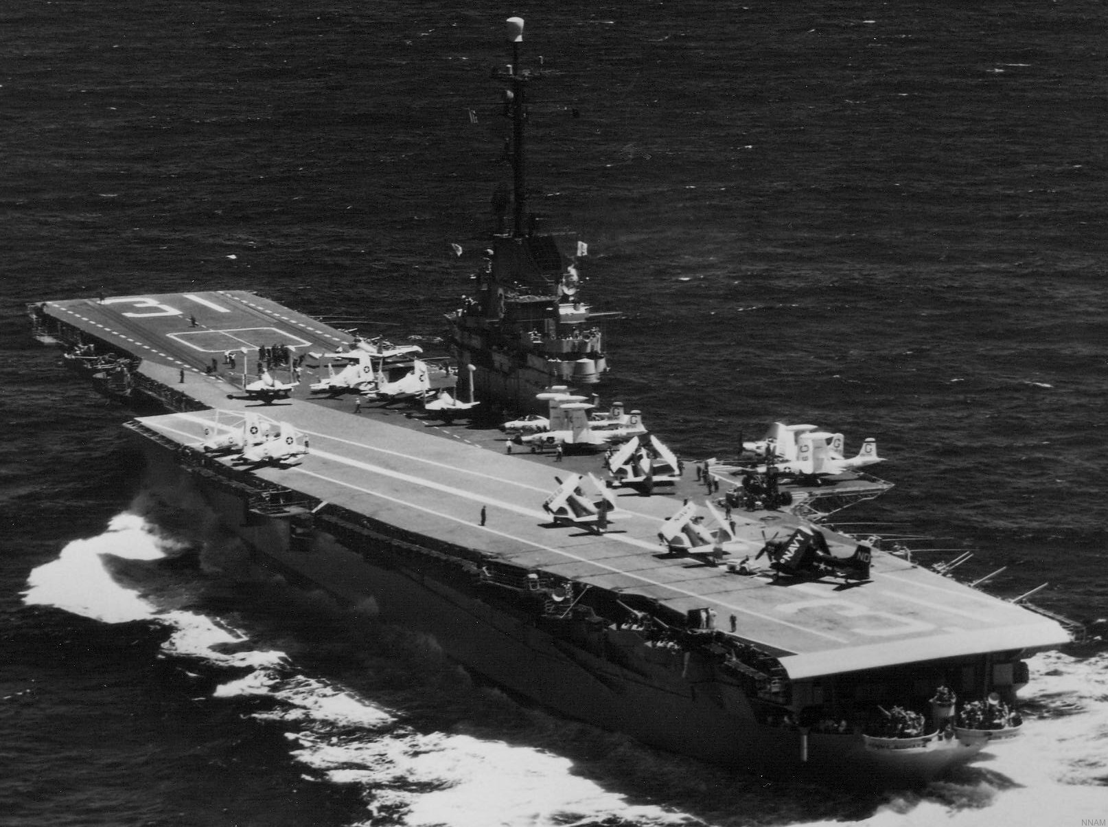 cva-31 uss bon homme richard essex class aircraft carrier air group cvg-21 41