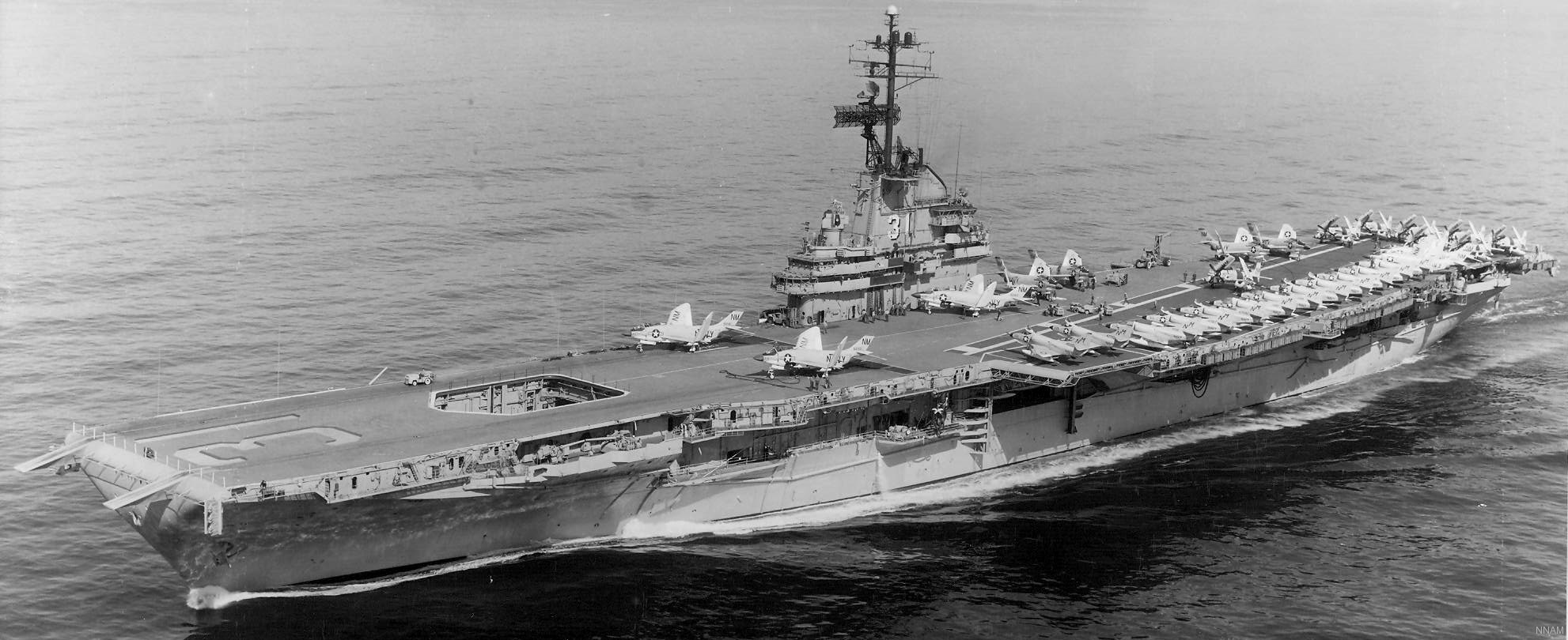 cva-31 uss bon homme richard essex class aircraft carrier air group cvg-19 48