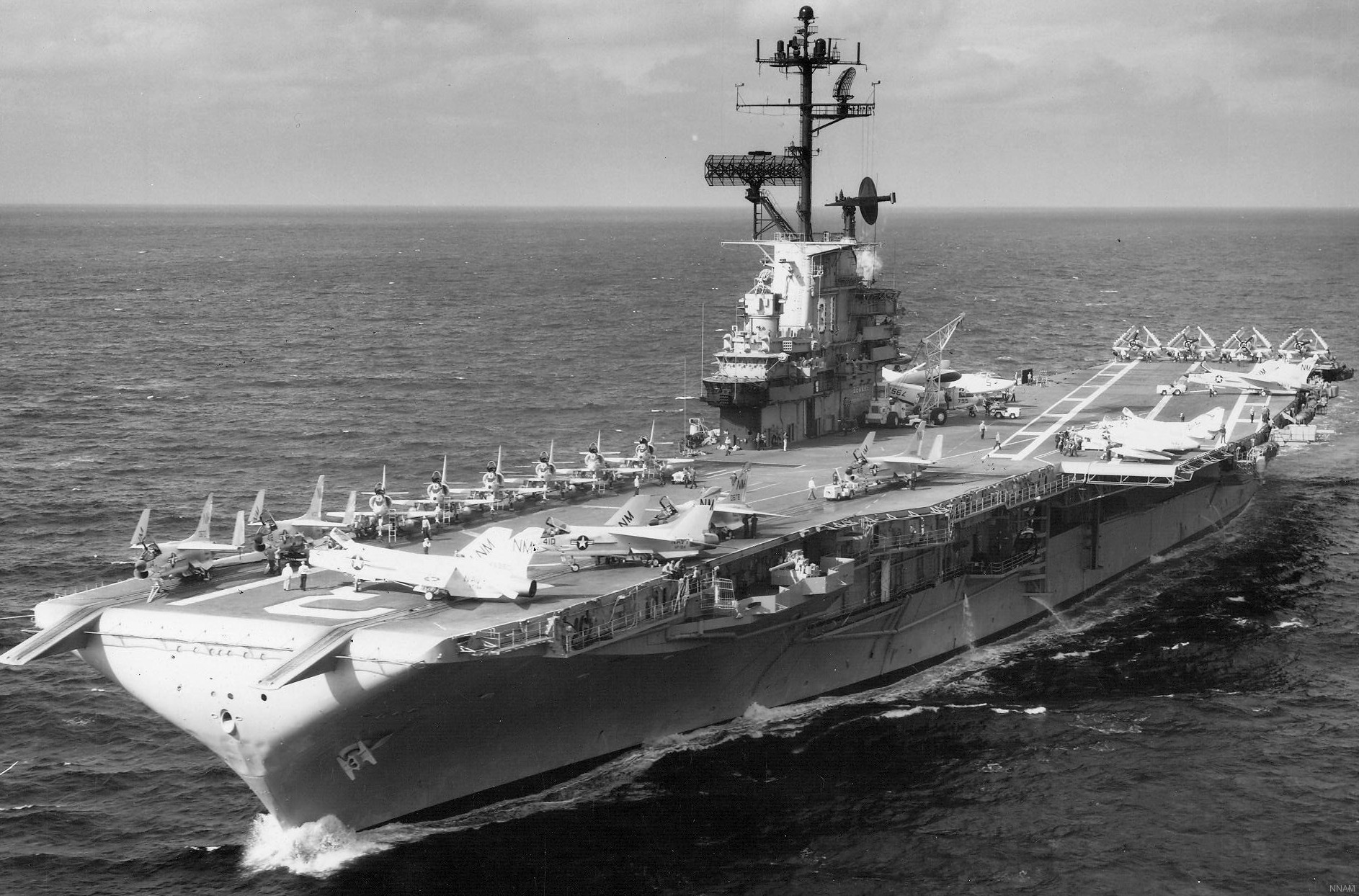 cva-31 uss bon homme richard essex class aircraft carrier air wing cvw-19 59