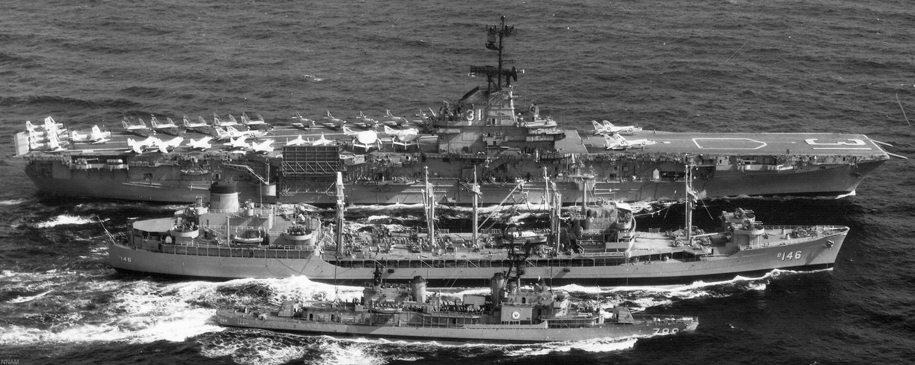 cva-31 uss bon homme richard essex class aircraft carrier air wing cvw-19 60