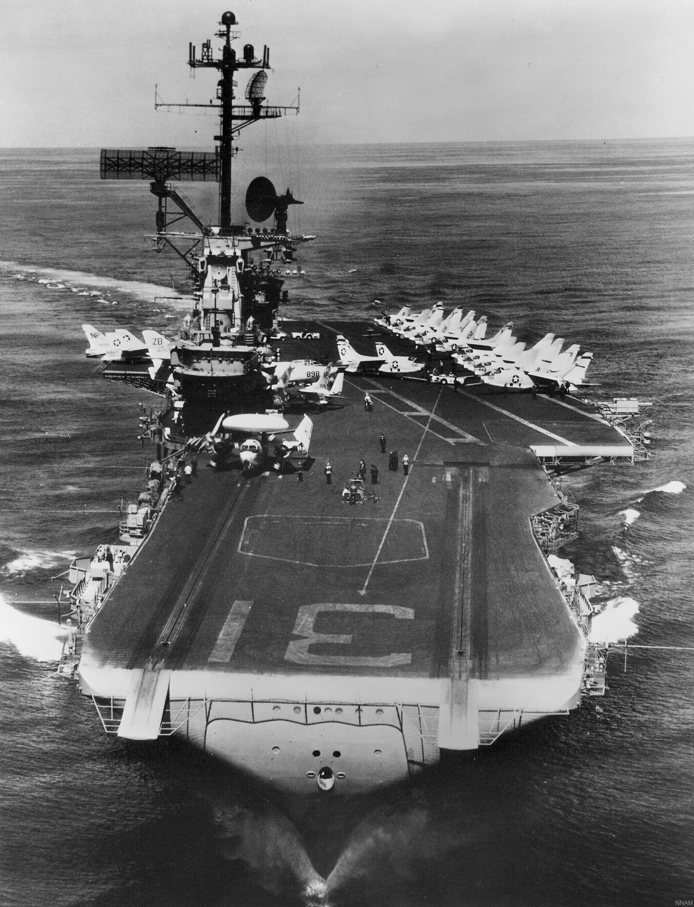 cva-31 uss bon homme richard essex class aircraft carrier air wing cvw-19 61