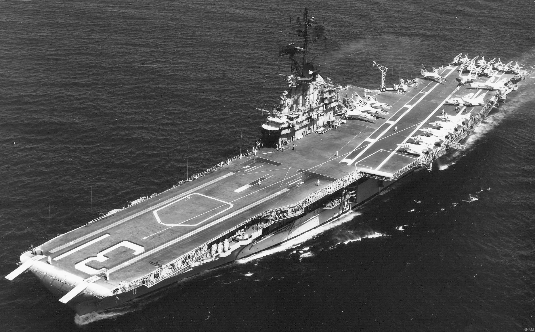 cva-31 uss bon homme richard essex class aircraft carrier air wing cvw-19 63