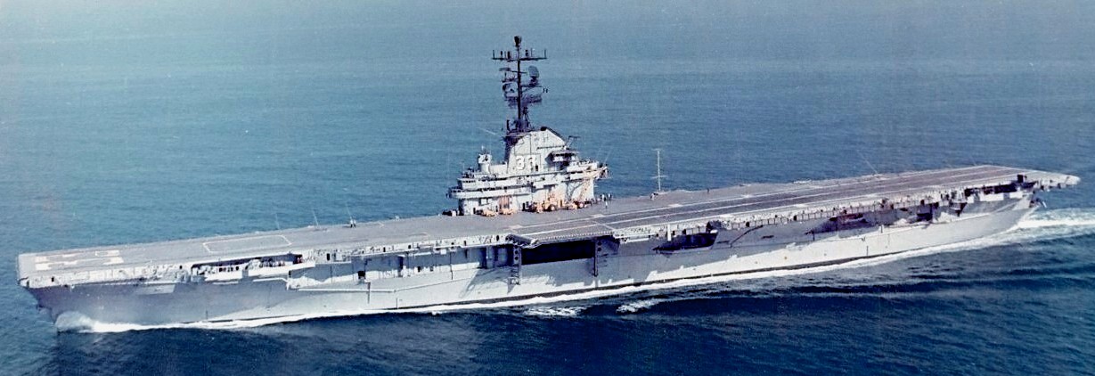 USS KEARSARGE CV-33 CVA CVS PIN US NAVY WW2 ESSEX CLASS CARRIER PILOT CREW WOW